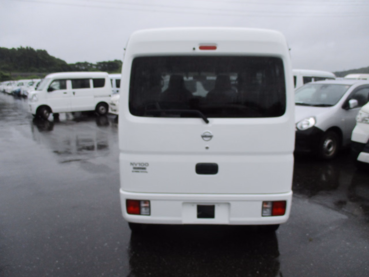 NISSAN NV100 CLIPPER