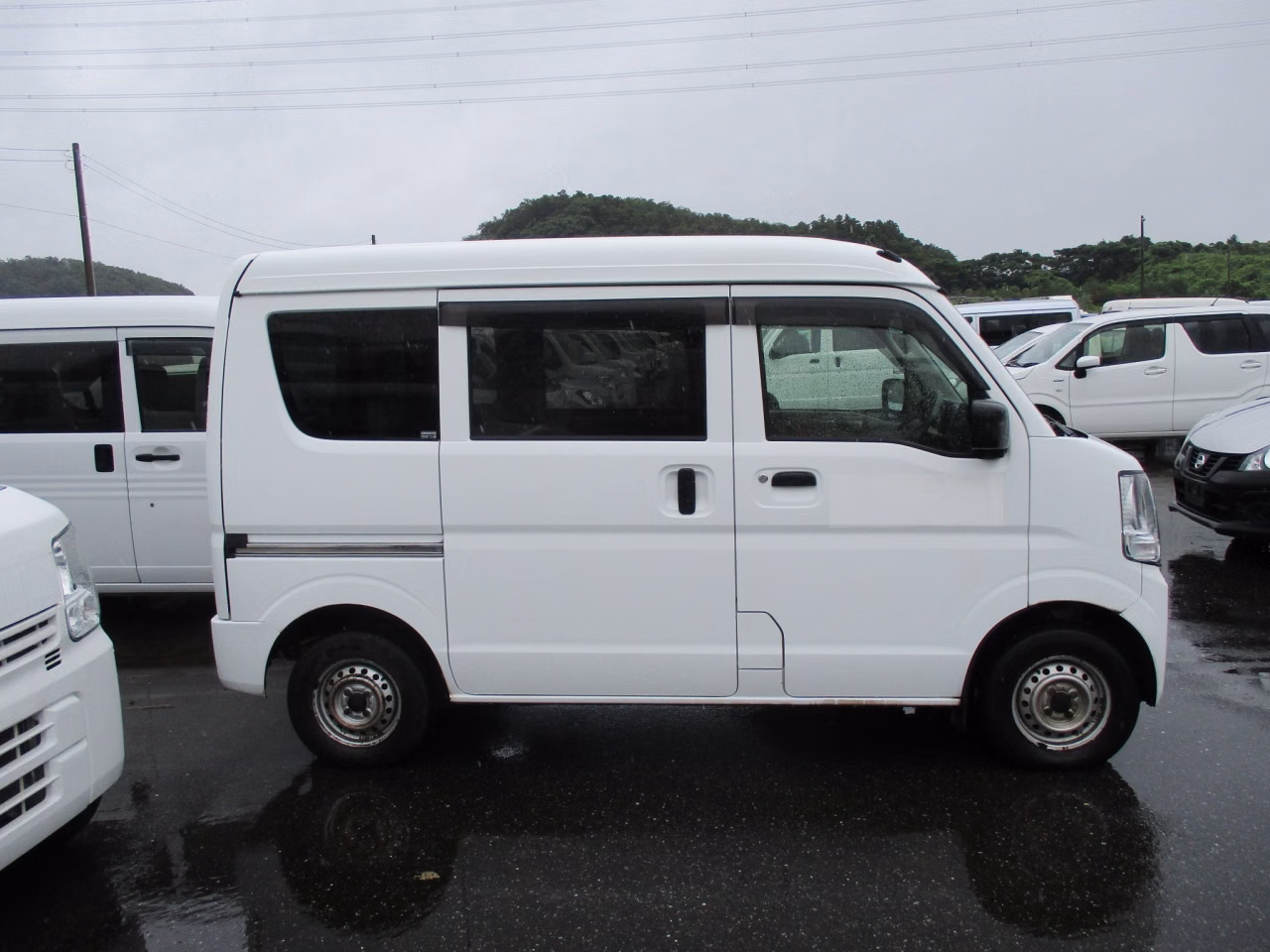 NISSAN NV100 CLIPPER