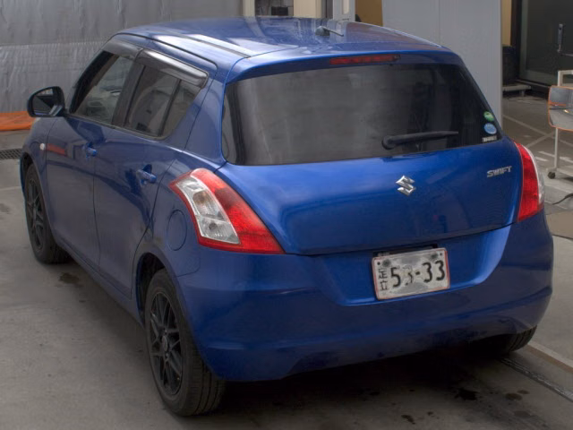SUZUKI SWIFT