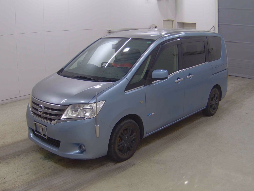 NISSAN SERENA