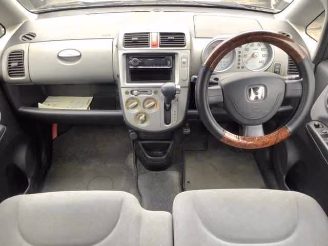 HONDA LIFE