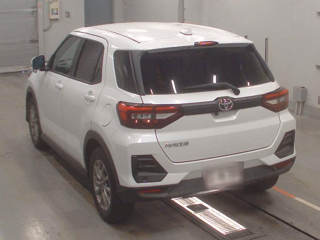 TOYOTA RAIZE