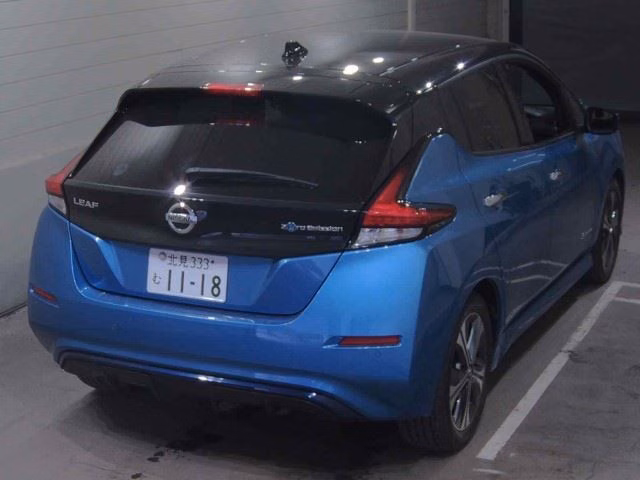 NISSAN LEAF