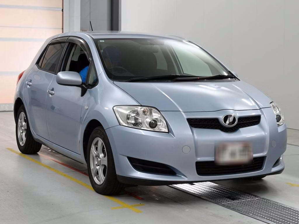 TOYOTA AURIS