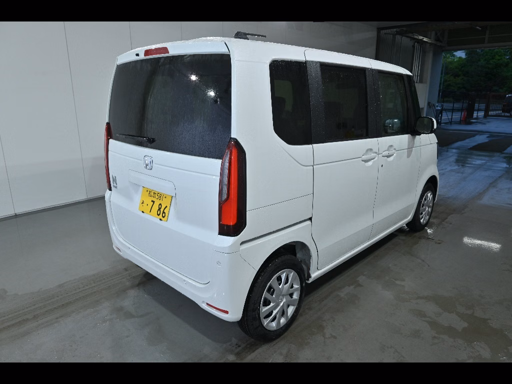 HONDA N-BOX