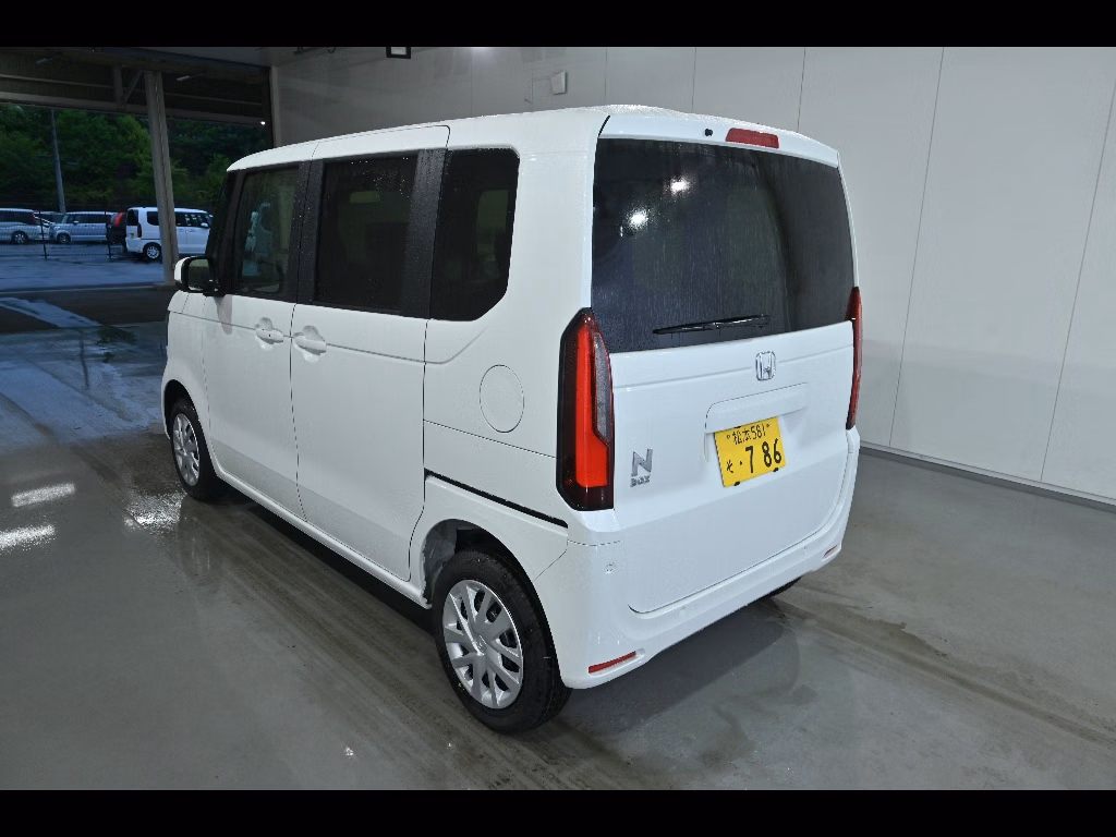 HONDA N-BOX