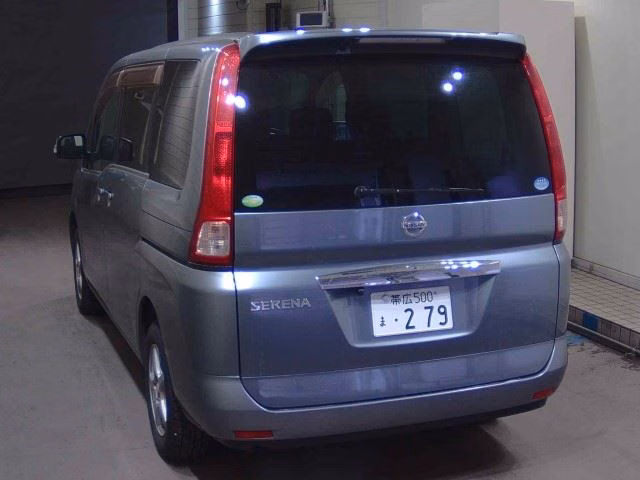 NISSAN SERENA
