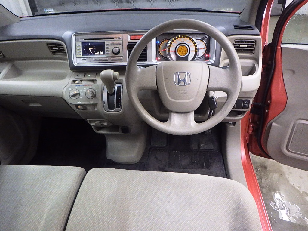 HONDA LIFE