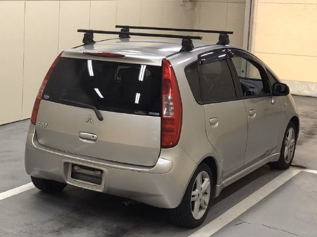 MITSUBISHI COLT