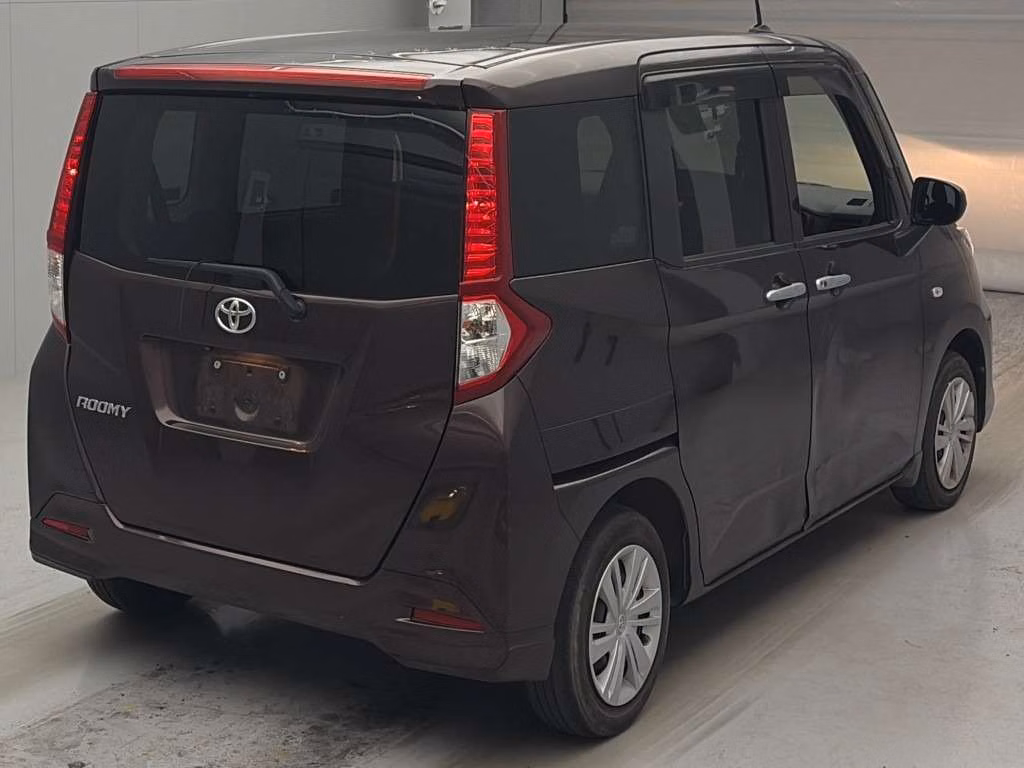 TOYOTA ROOMY