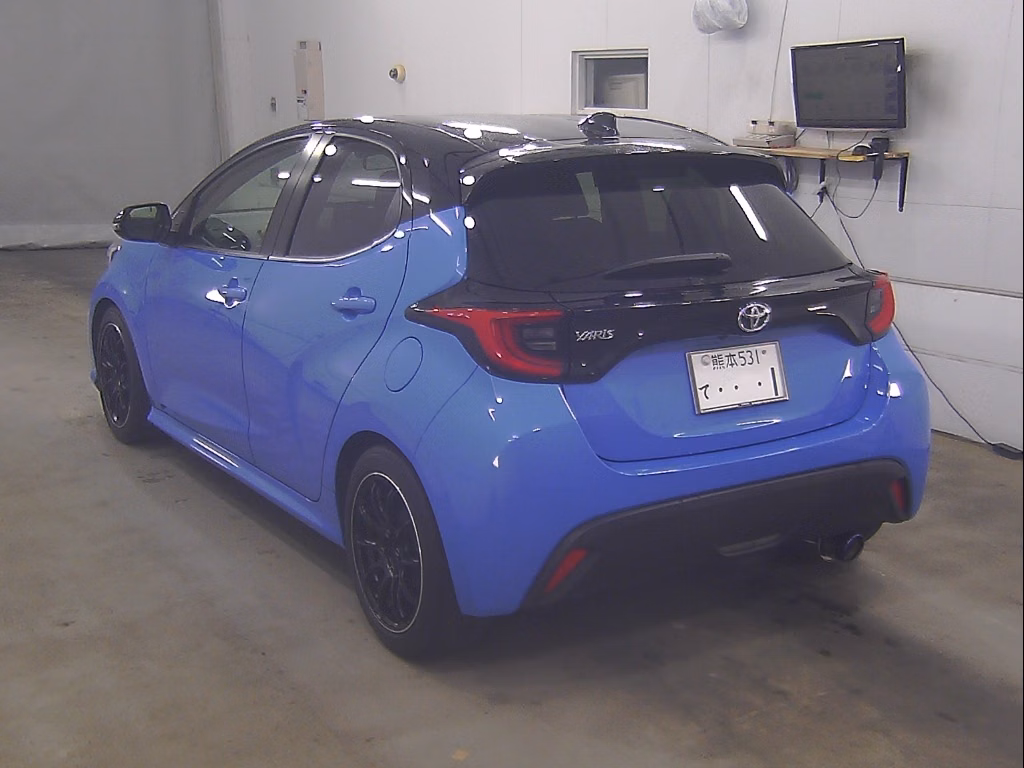 TOYOTA YARIS