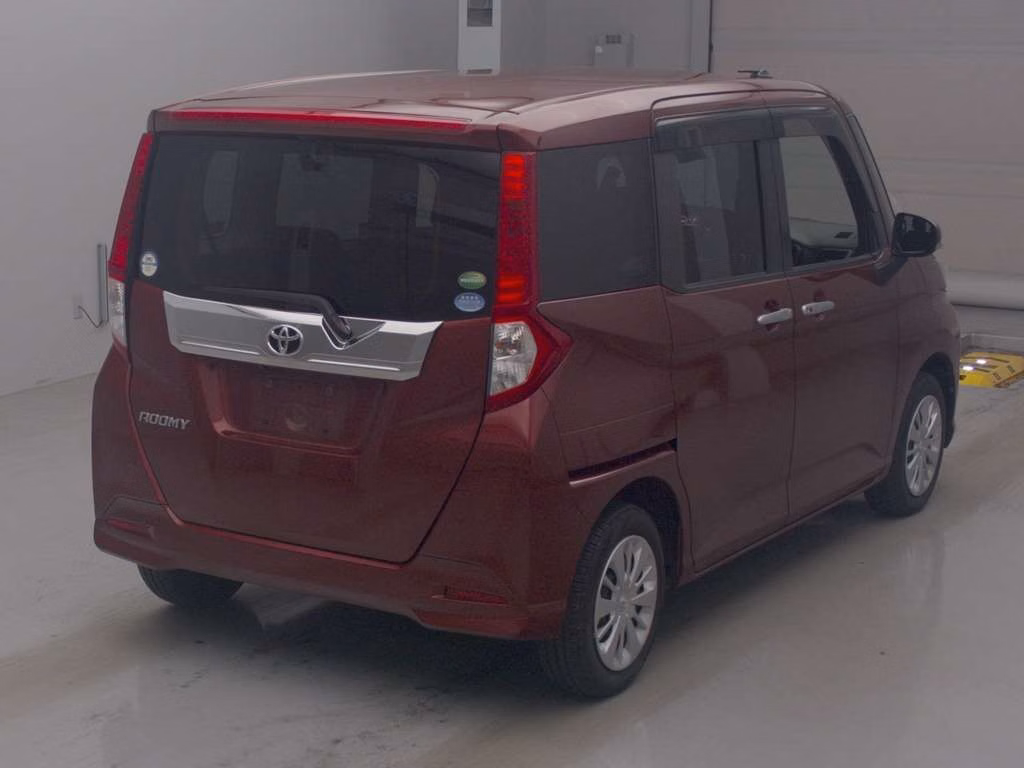 TOYOTA ROOMY