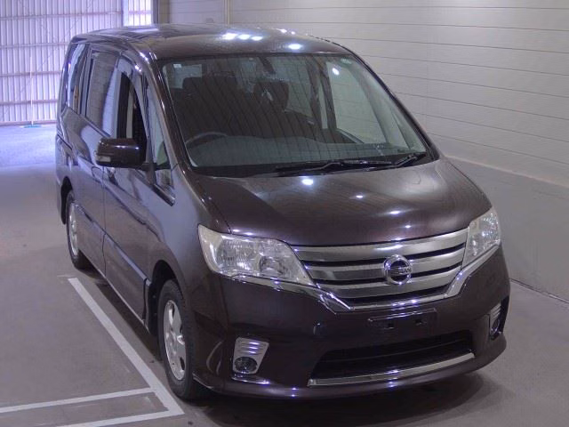 NISSAN SERENA