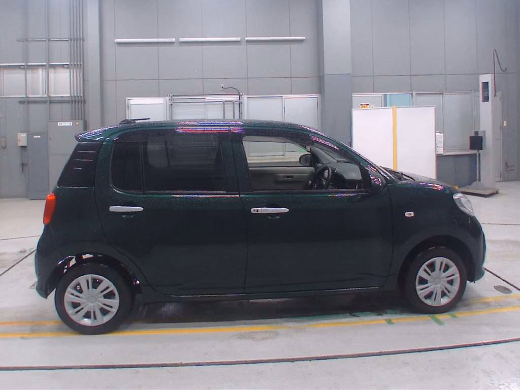 DAIHATSU BOON