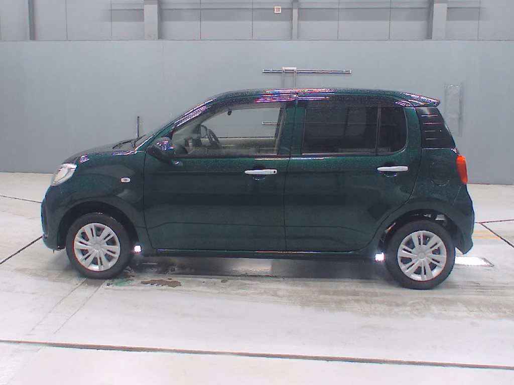 DAIHATSU BOON