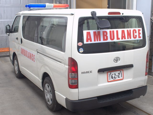 TOYOTA REGIUS ACE