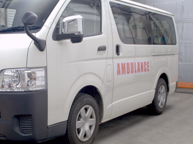 TOYOTA REGIUS ACE