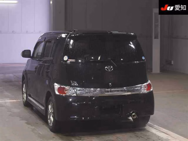 TOYOTA BB