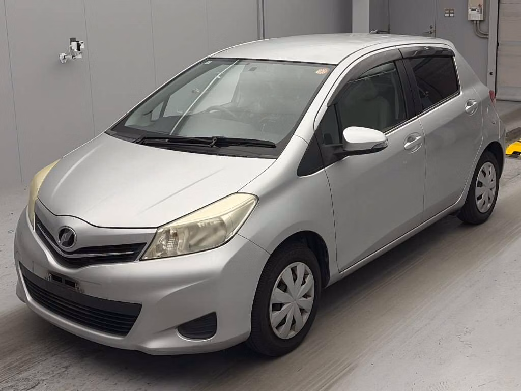 TOYOTA VITZ