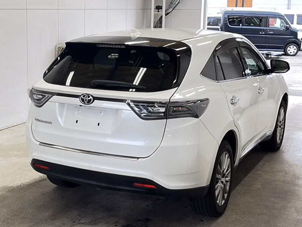 TOYOTA HARRIER