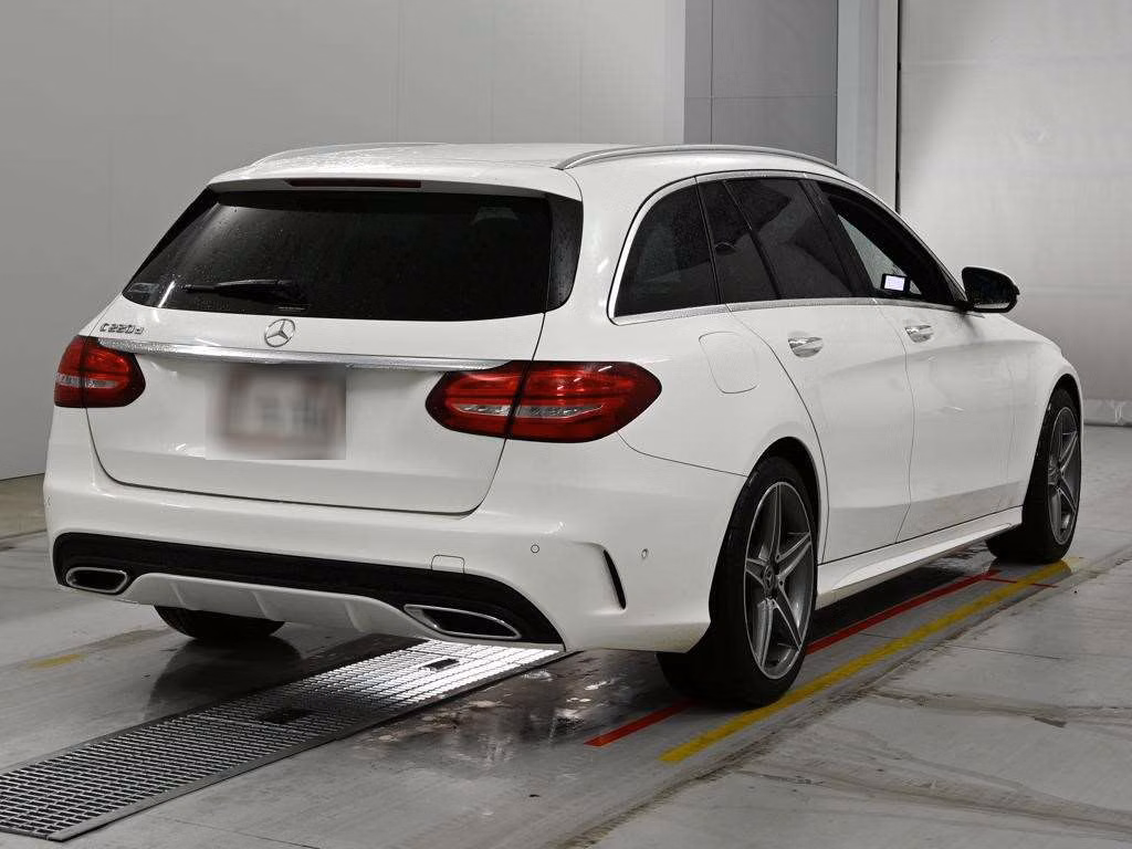 MERCEDES-BENZ C-CLASS