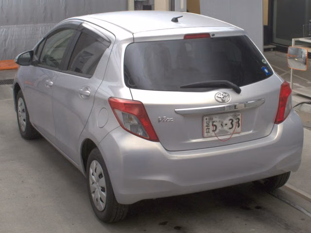 TOYOTA VITZ