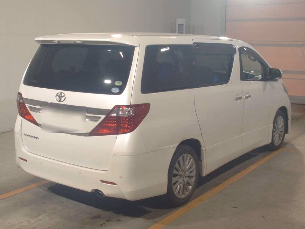 TOYOTA ALPHARD