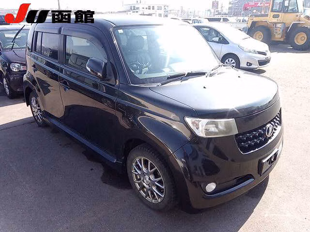 TOYOTA BB
