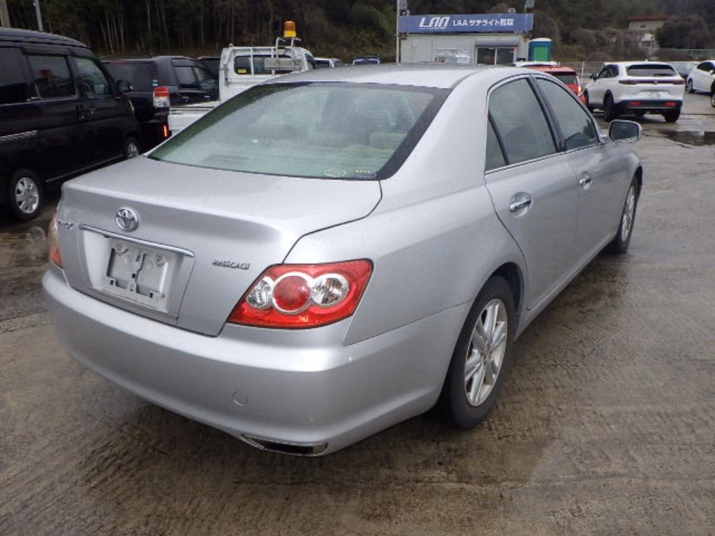 TOYOTA MARK X
