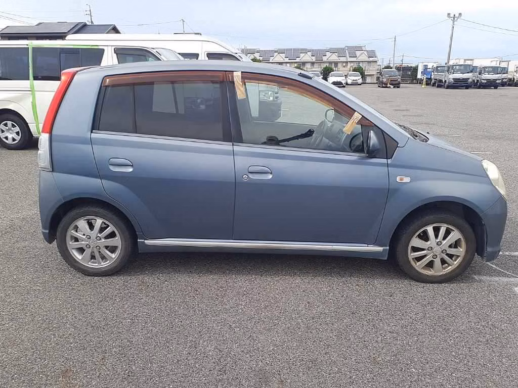 DAIHATSU MIRA AVY