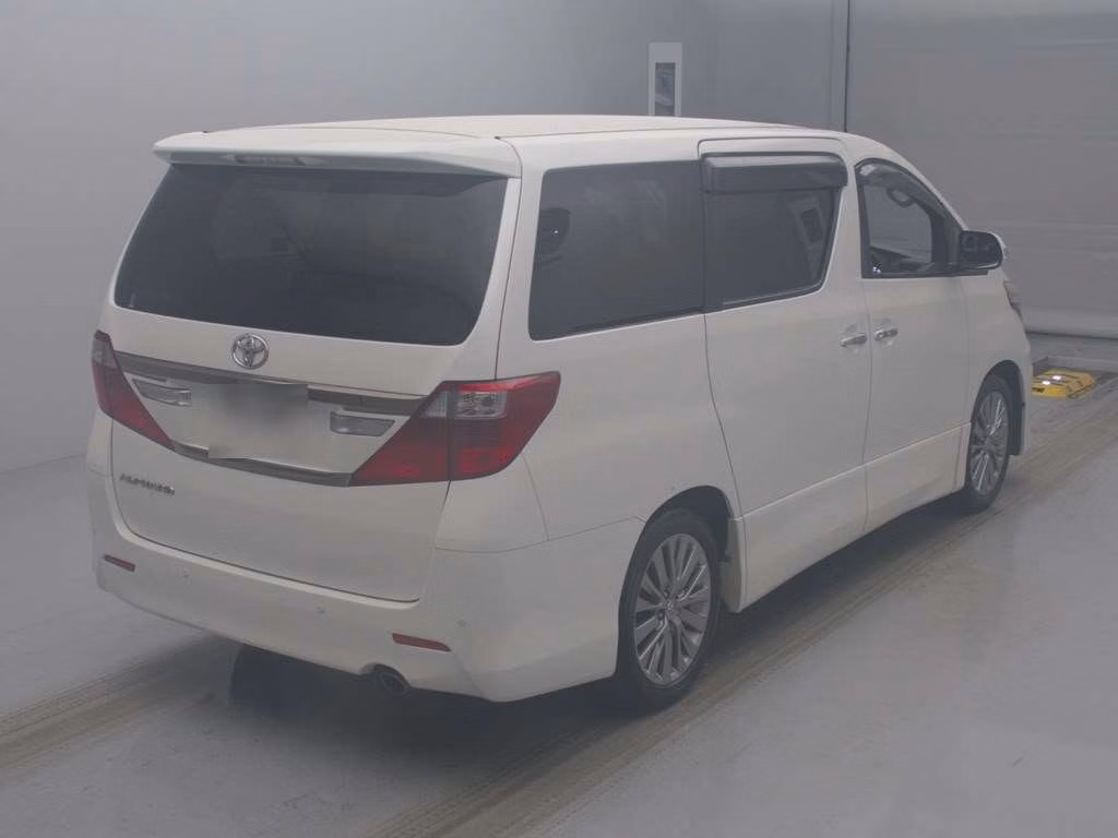 TOYOTA ALPHARD