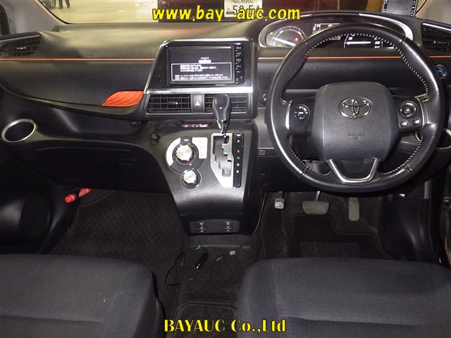 TOYOTA SIENTA