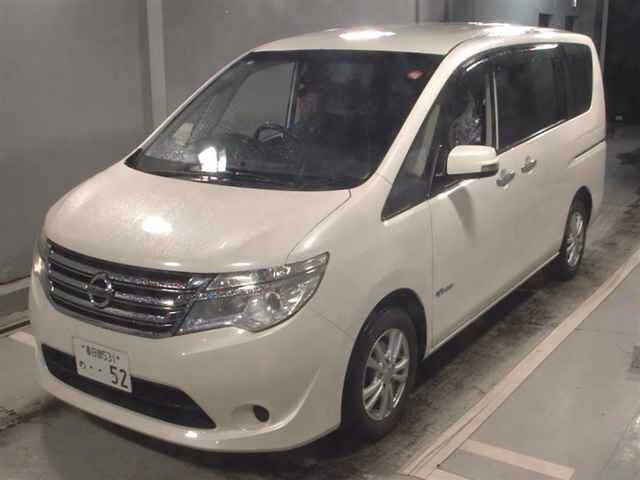 NISSAN SERENA