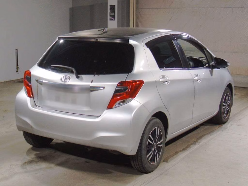 TOYOTA VITZ