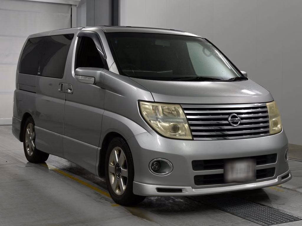 NISSAN ELGRAND