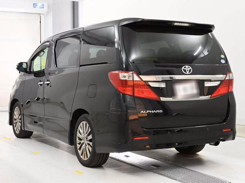 TOYOTA ALPHARD