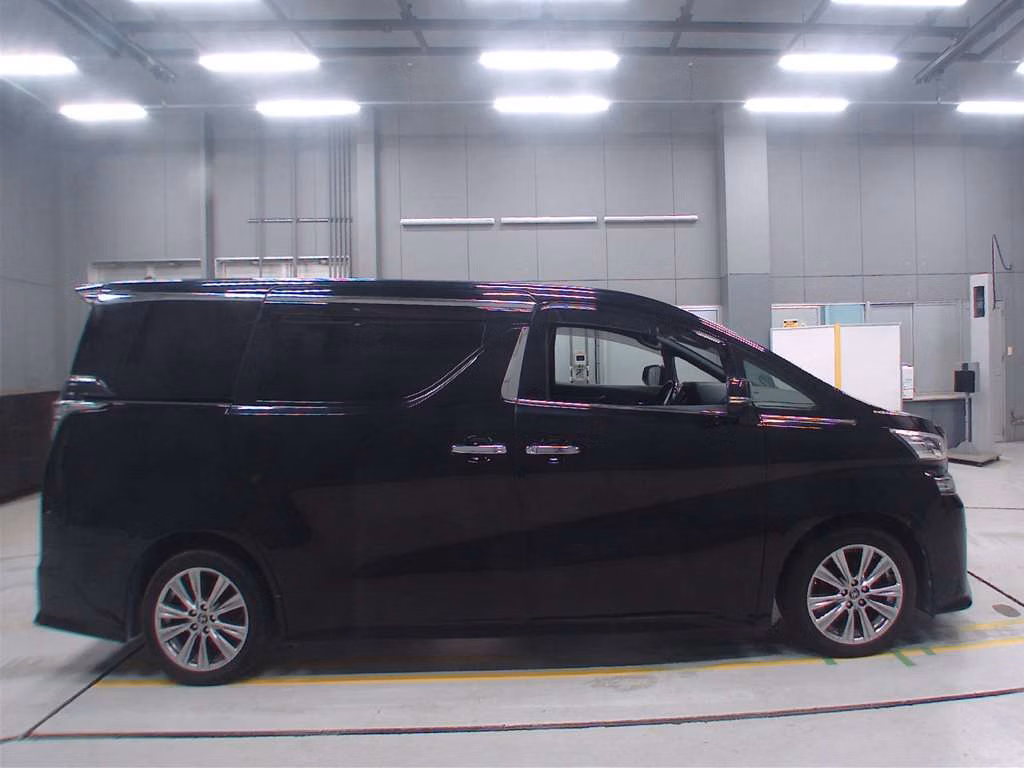 TOYOTA VELLFIRE