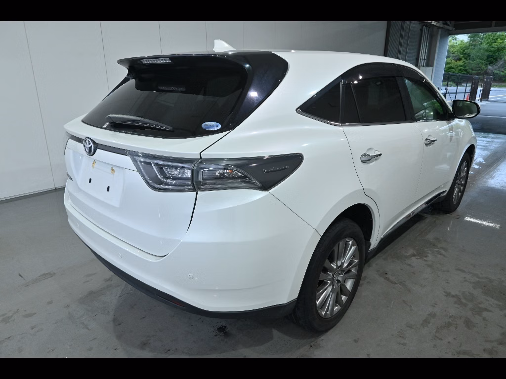 TOYOTA HARRIER