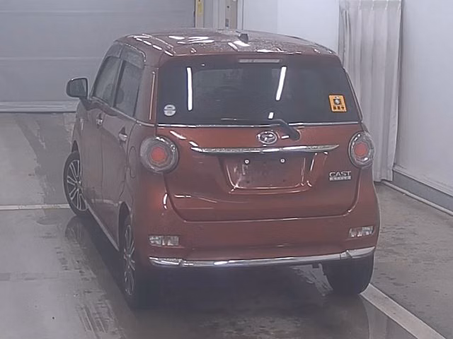 DAIHATSU CAST