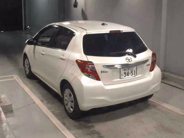 TOYOTA VITZ