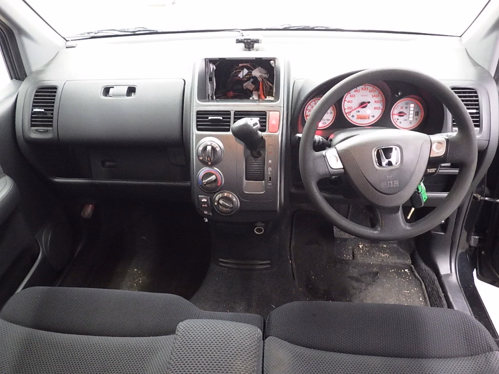 HONDA MOBILIO SPIKE