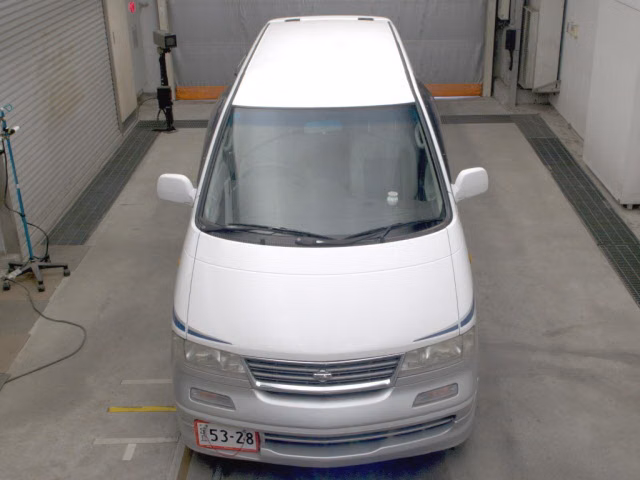 NISSAN LARGO