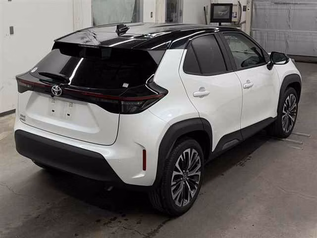 TOYOTA YARIS CROSS