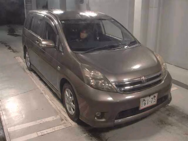 TOYOTA ISIS