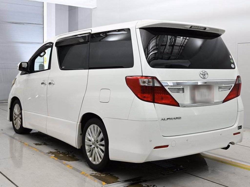 TOYOTA ALPHARD