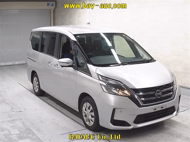 NISSAN SERENA