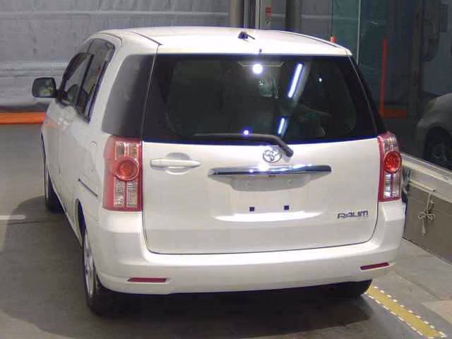 TOYOTA RAUM