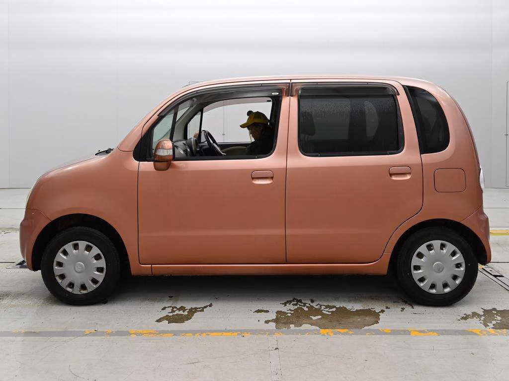 DAIHATSU MOVE LATTE