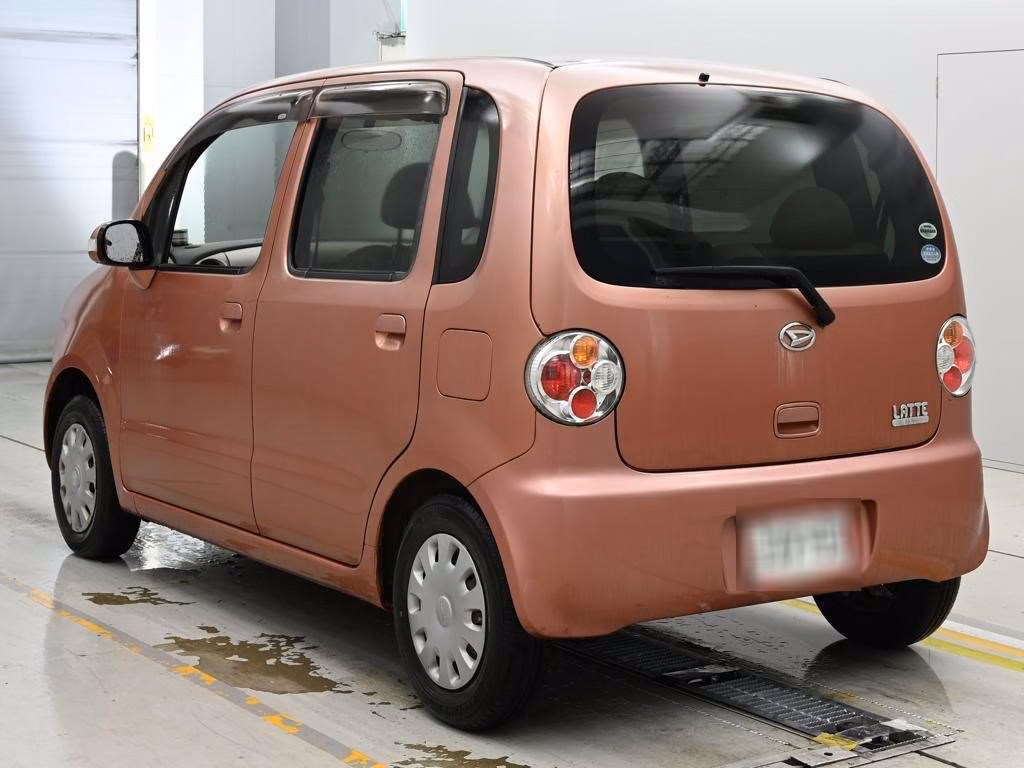 DAIHATSU MOVE LATTE