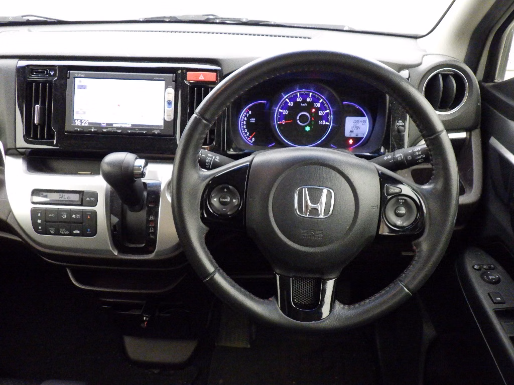 HONDA N-WGN